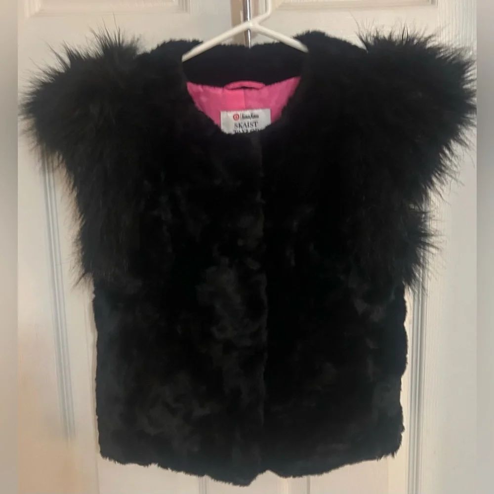Skaist Taylor Black Faux Fur Vest with Pink Interior